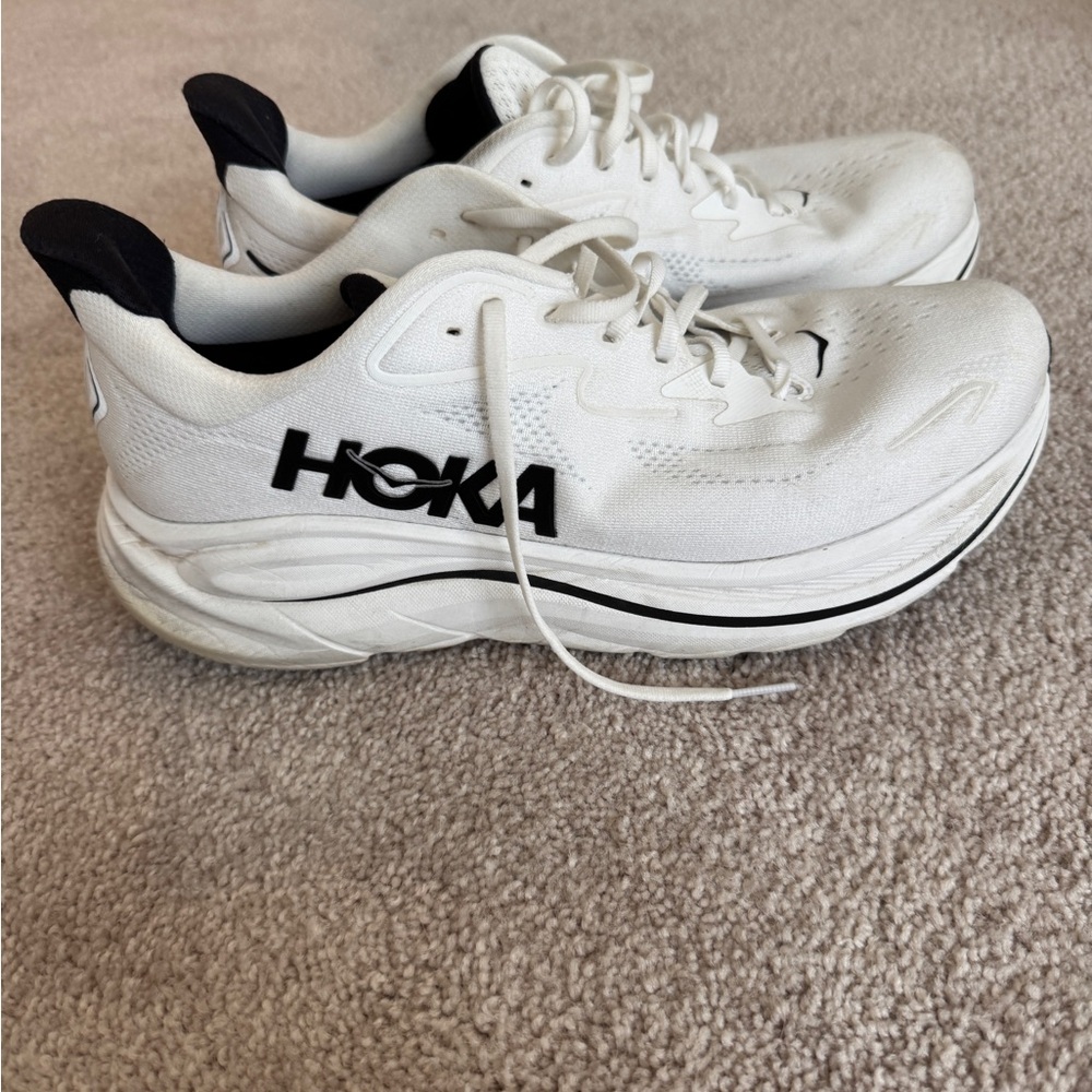 Hoka Clifton 10
